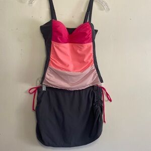 Women’s Swim suit size S